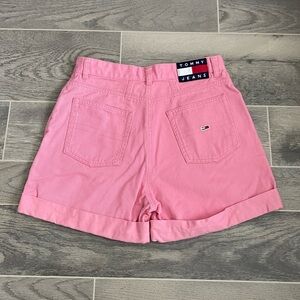 Tommy Hilfiger Flag Patch Pink High Rise Rolled 90s Vintage Style Mom Shorts